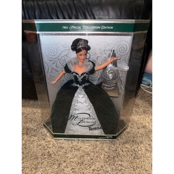 Barbie Other - Barbie Millennium Princess Teresa Special Edition TRU Friend of Barbie Doll